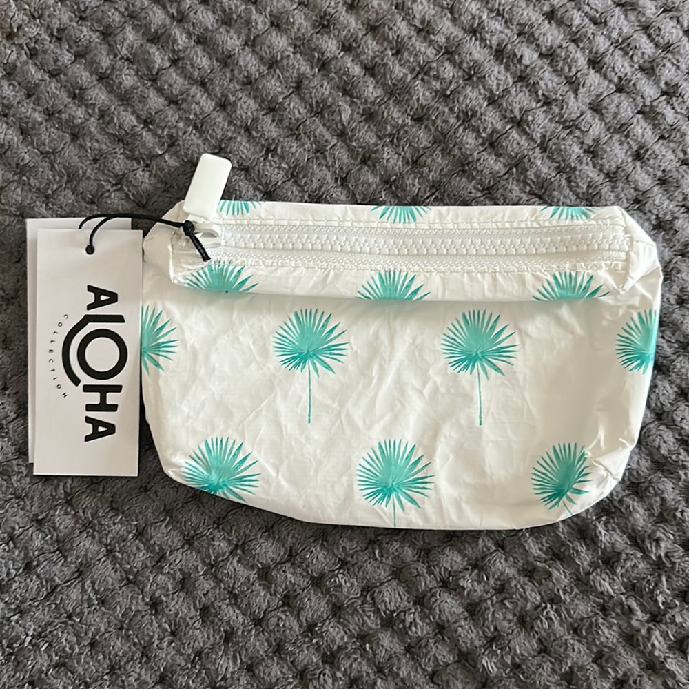 ALOHA Collection Mini Pouch